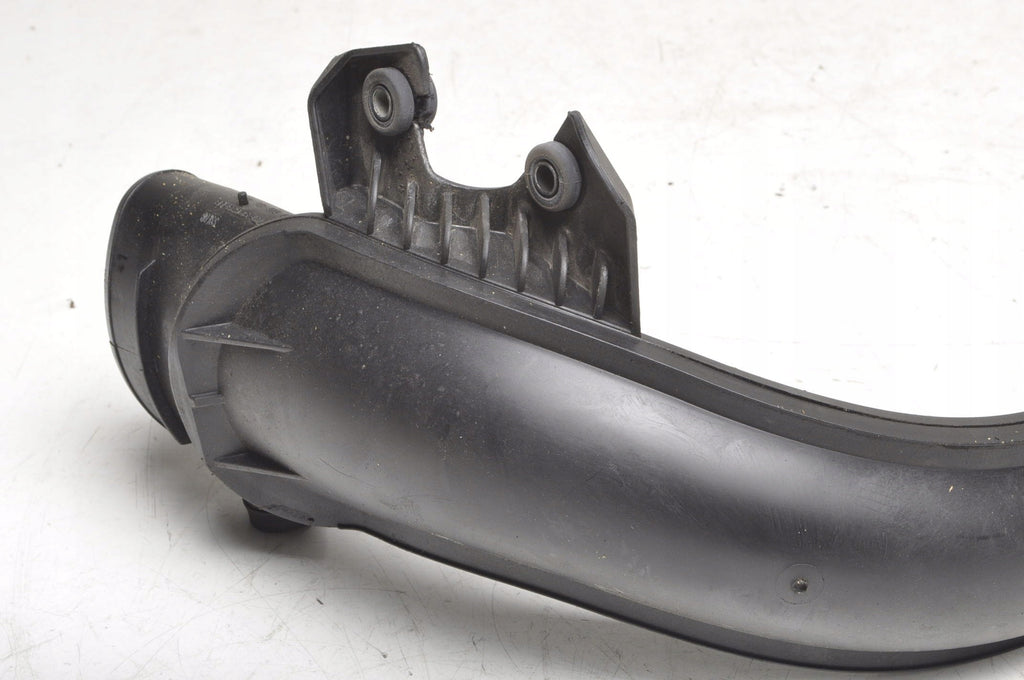VOLVO V40 II 1.6 T3 GTDi 150HP AIR INTAKE PIPE CV61-9C623-EB