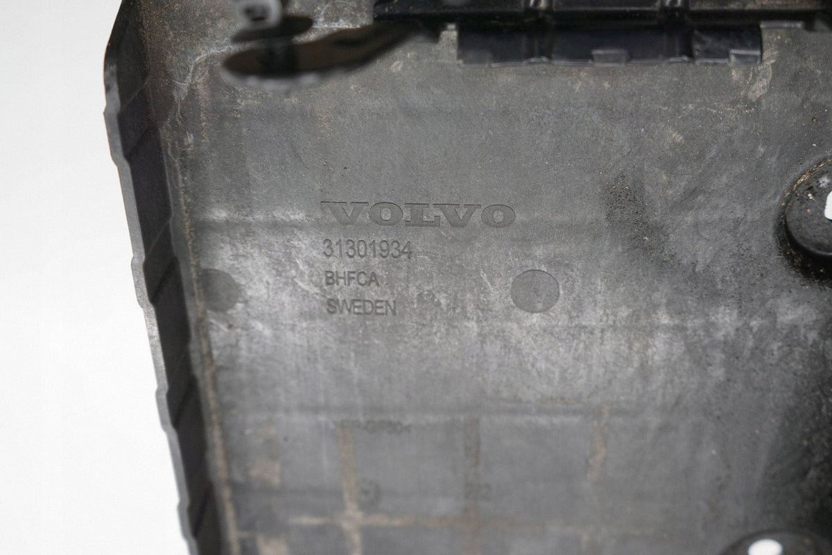 VOLVO V40 II 12R BATTERY BASE 31301934