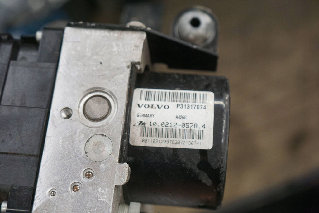 VOLVO V40 II 12R BRAKE PUMP ABS P31317074