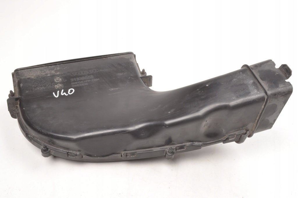 VOLVO V40 II 2.0 D2 AIR INTAKE PIPE 31338658