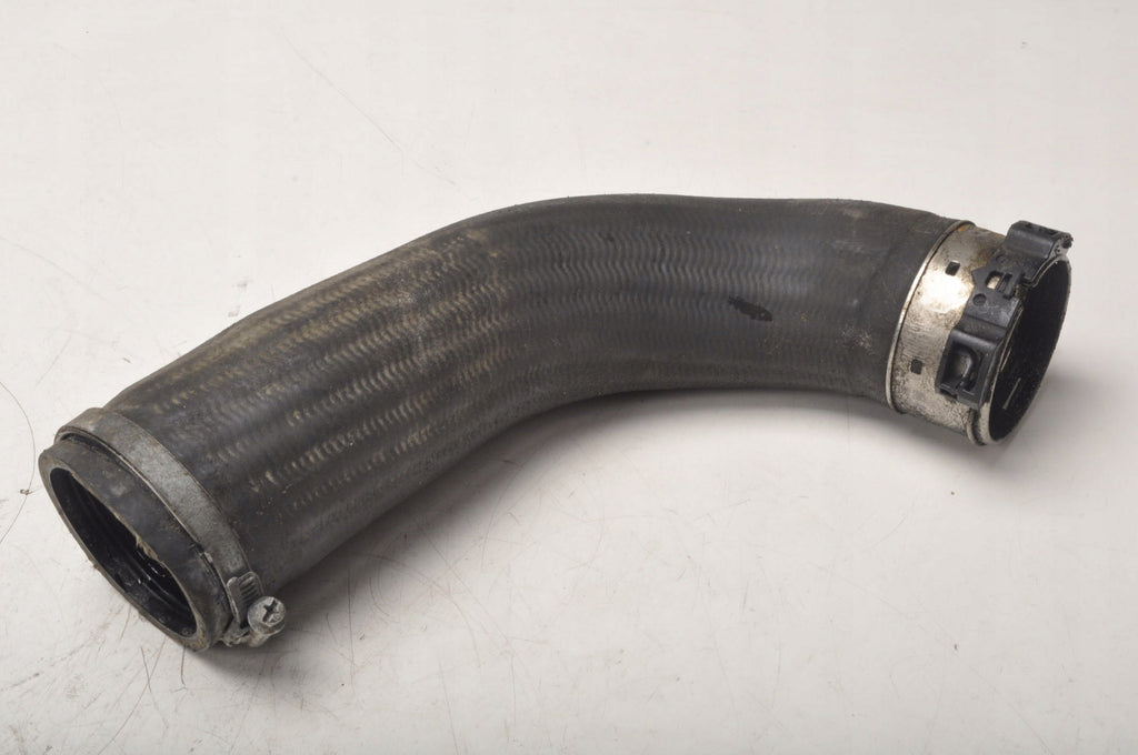 VOLVO V40 II 2.0 D2 INTERCOOLER HOSE 31370687