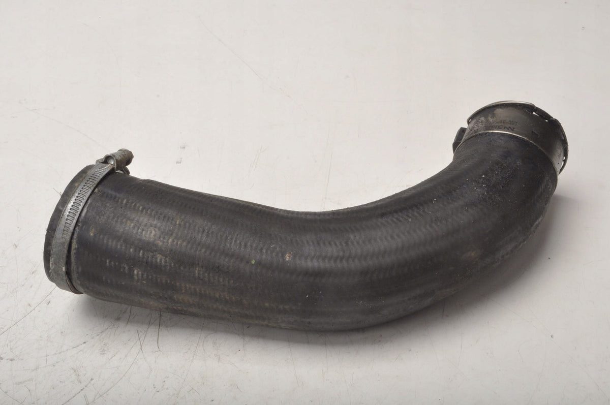 VOLVO V40 II 2.0 D2 INTERCOOLER HOSE 31370687
