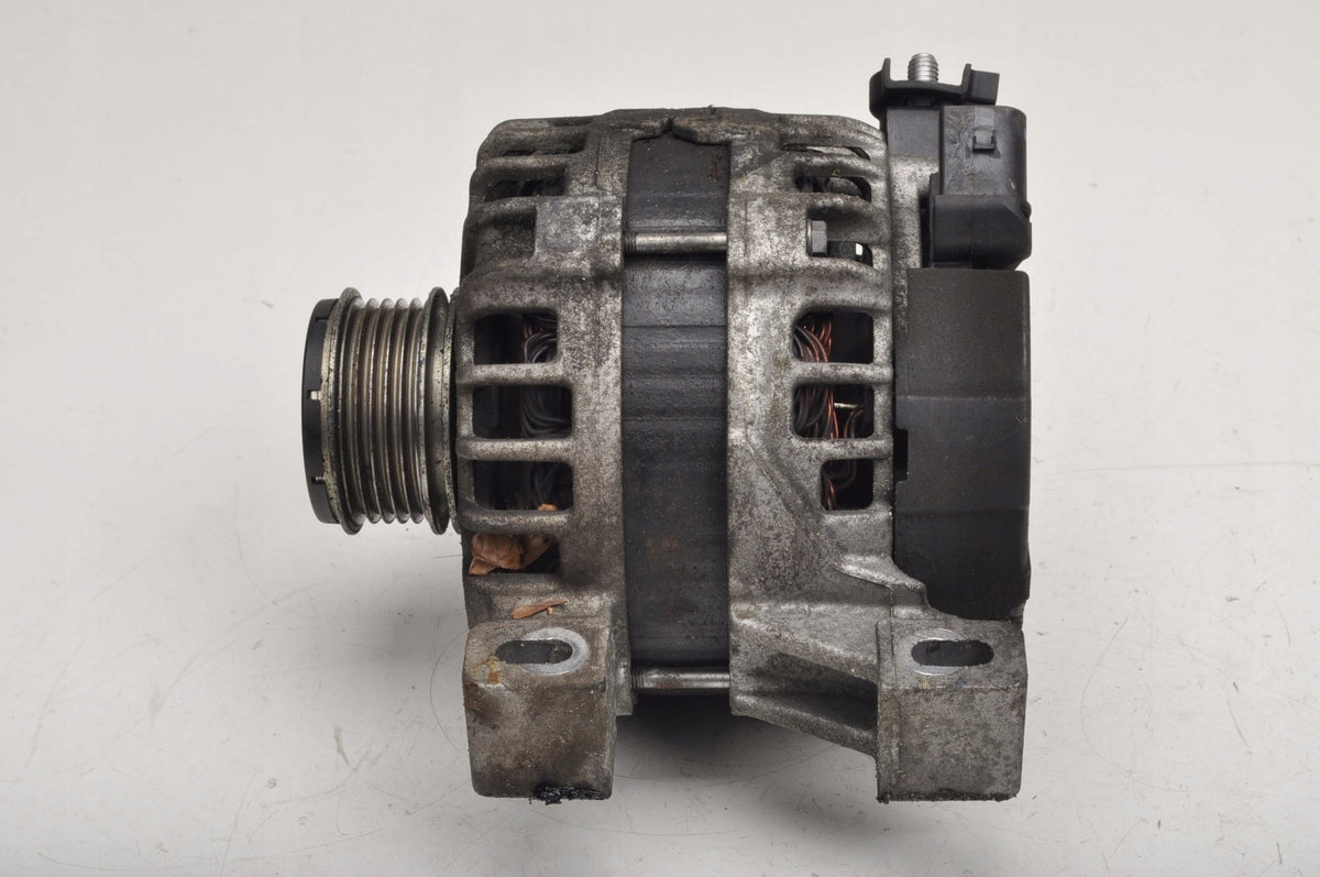 VOLVO V40 II 2.0 D3 150KM ALTERNATOR 31288880