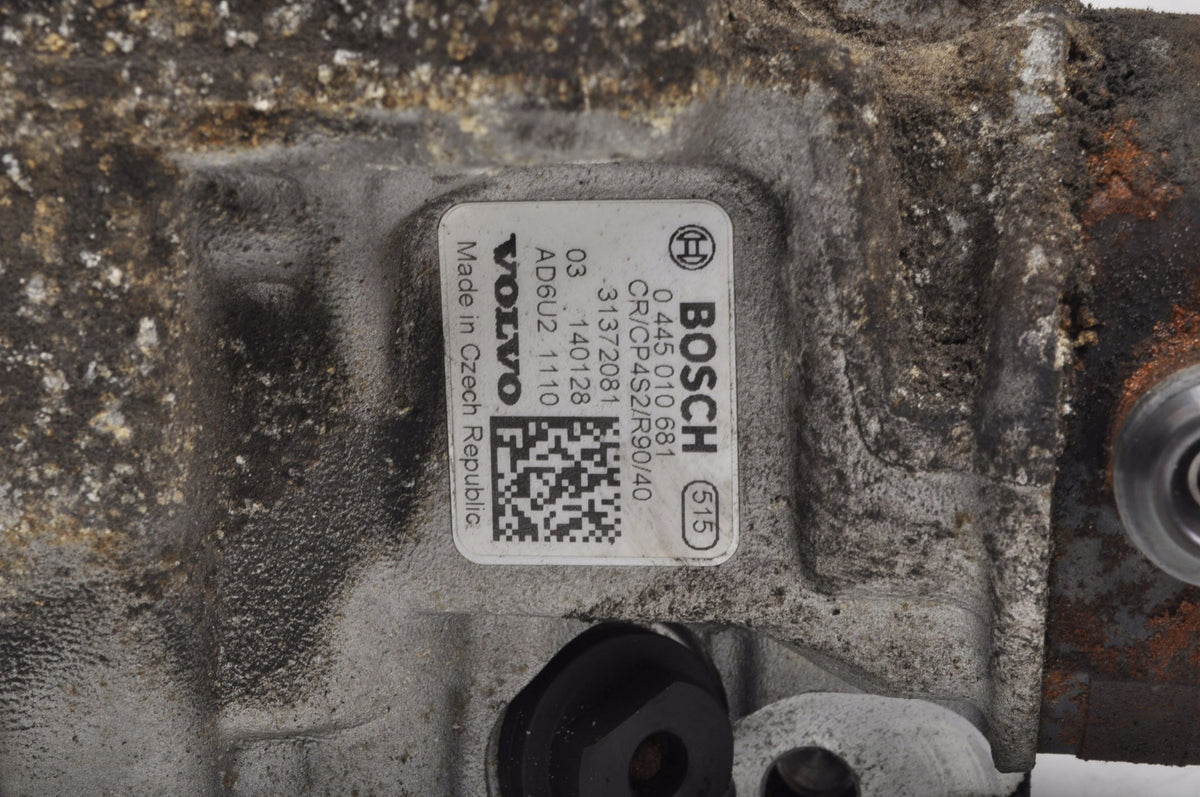 VOLVO V40 II 2.0 D3 150KM INJECTION PUMP 0445010681 31372081