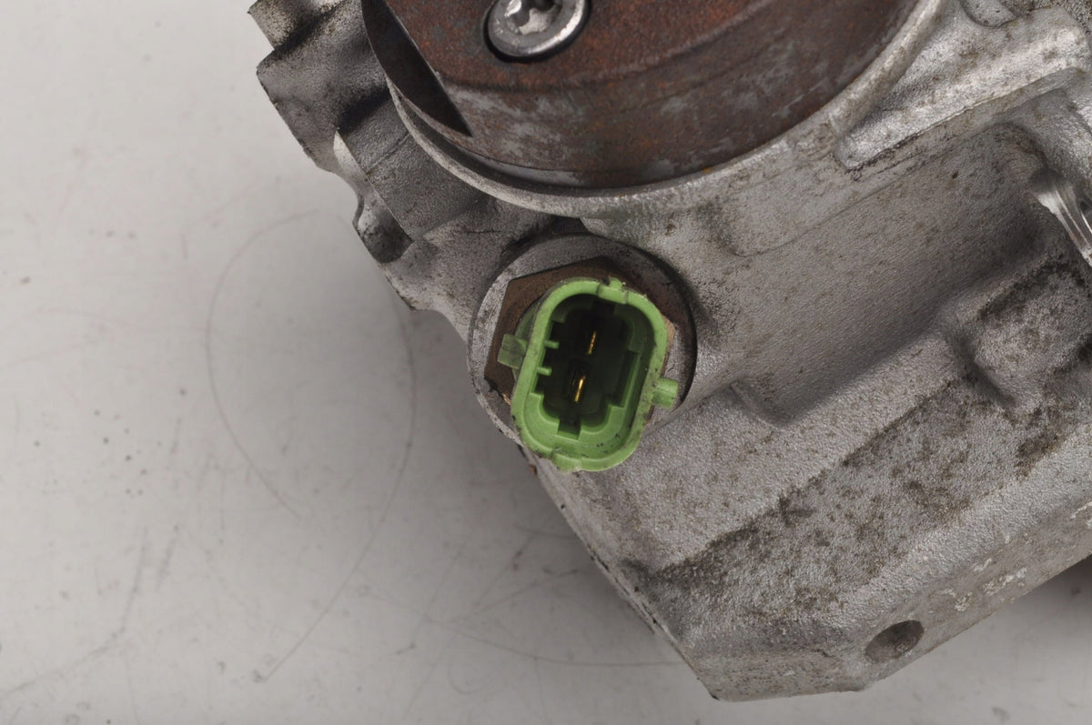 VOLVO V40 II 2.0 D3 150KM INJECTION PUMP 0445010681 31372081
