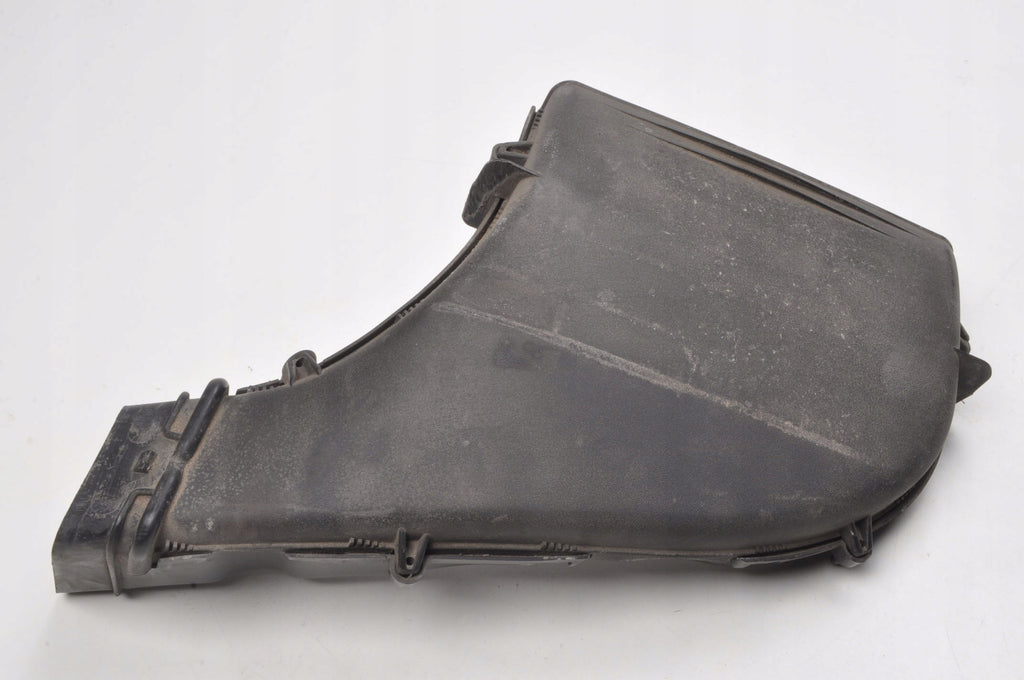 VOLVO V40 II 2.0 D4 190KM AIR INTAKE PIPE 31338658