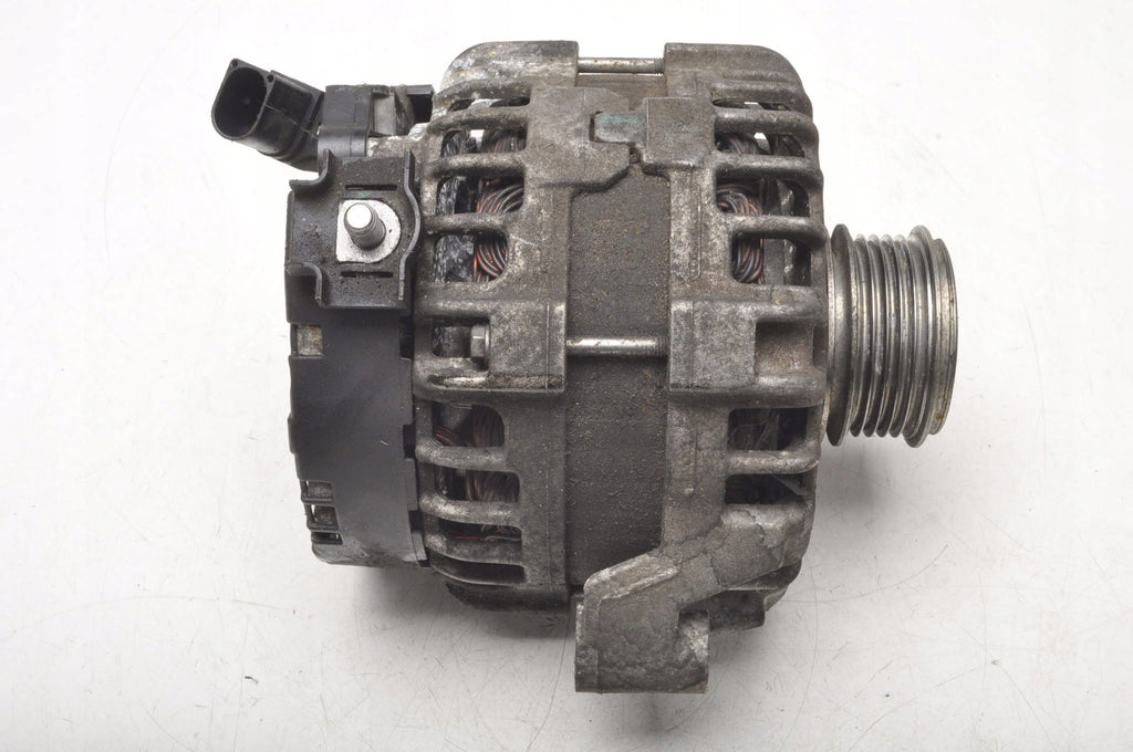 VOLVO V40 II ALTERNATOR 31288880