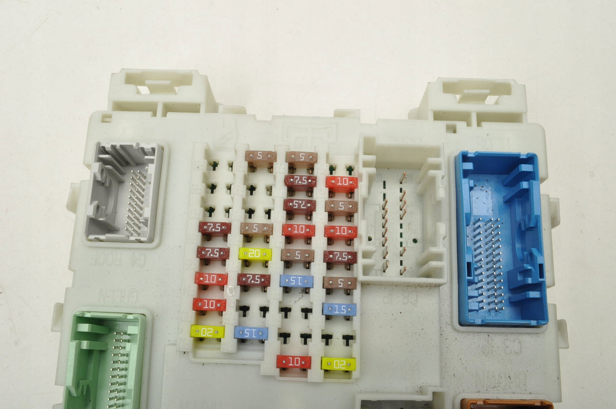 VOLVO V40 II BOX MODULE BSI 31453131