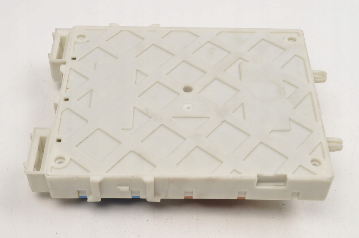 VOLVO V40 II FUSE BOX 31453131