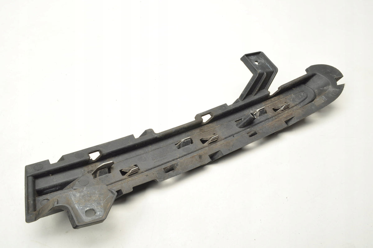 VOLVO V40 II GRILLE DUMMY BUMPER RIGHT 31347043