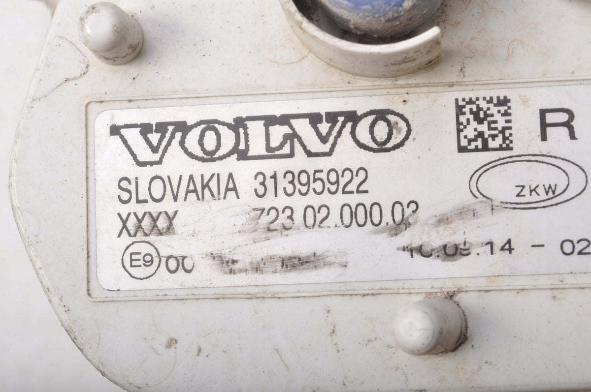 VOLVO V40 II HALOGEN RIGHT LED DRL 31395922