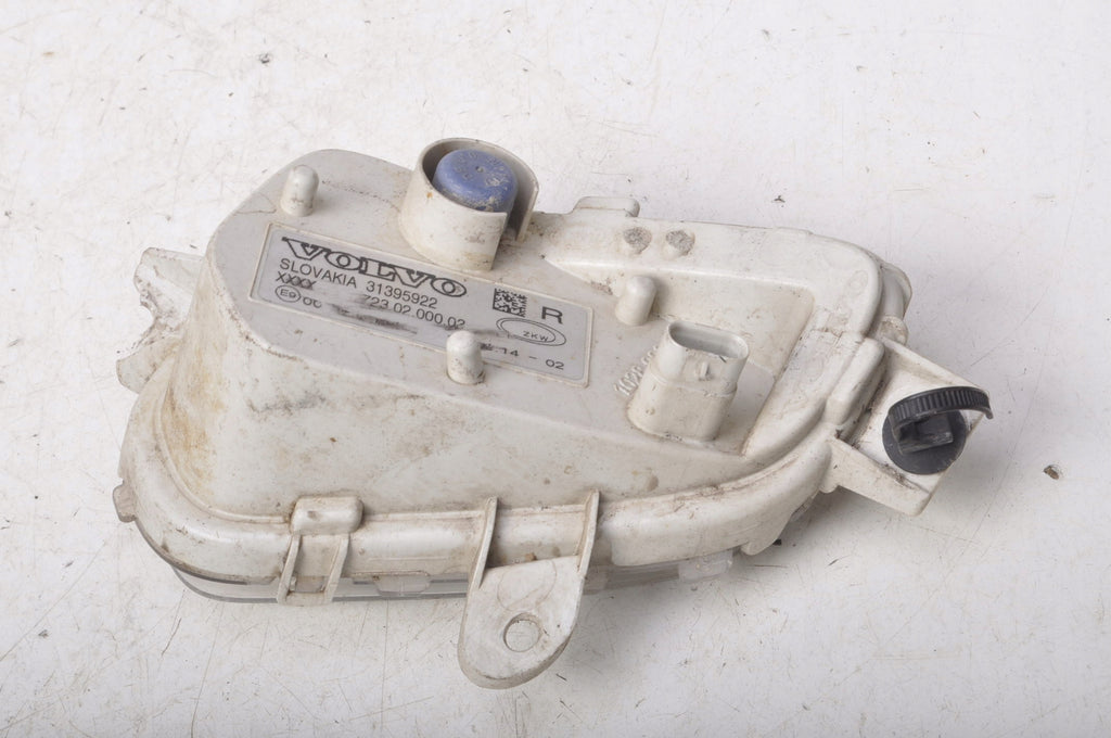 VOLVO V40 II HALOGEN RIGHT LED DRL 31395922