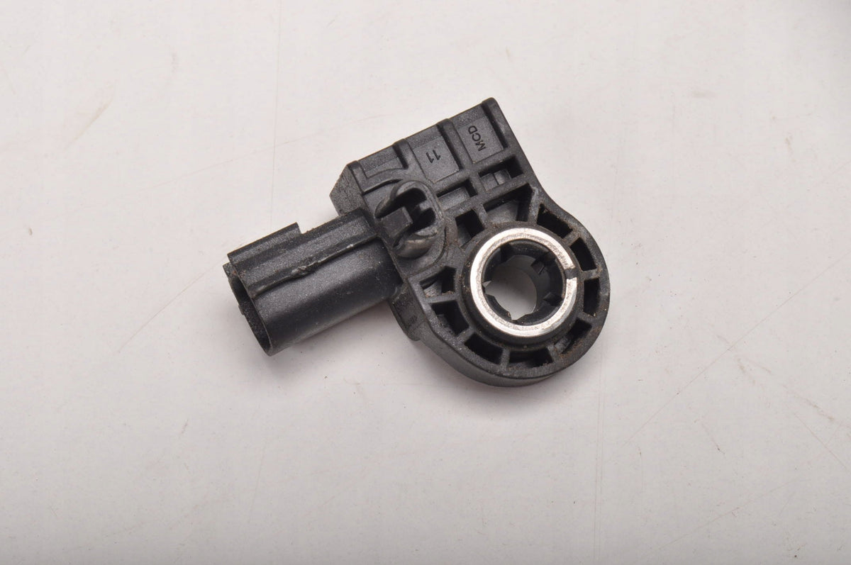 VOLVO V40 II IMPACT SENSOR 31387892