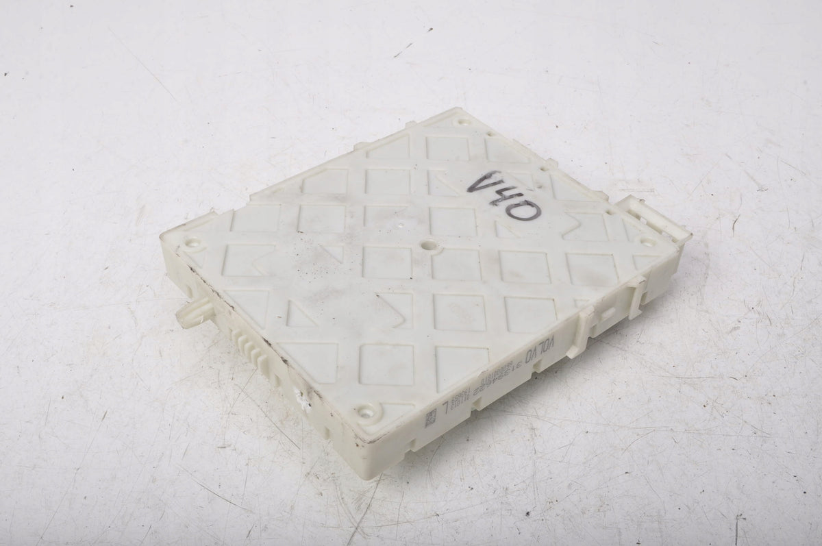 VOLVO V40 II MODULE CEM KEY 31394622