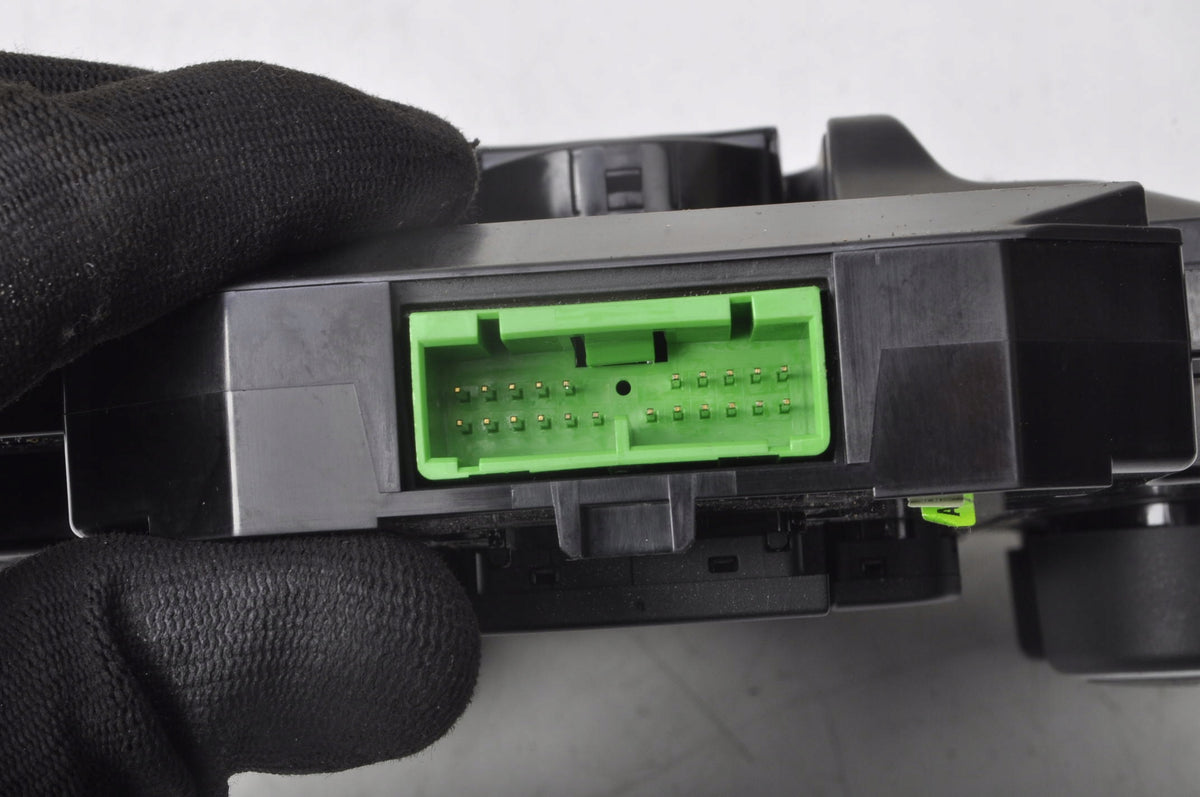 VOLVO V40 II PANEL AIR CONDITIONING SWITCH 31288103