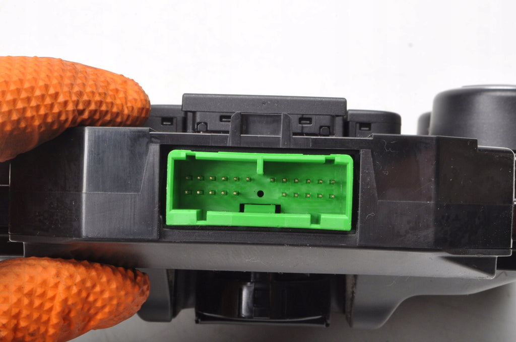 VOLVO V40 II PANEL AIR CONDITIONING SWITCH 31398643