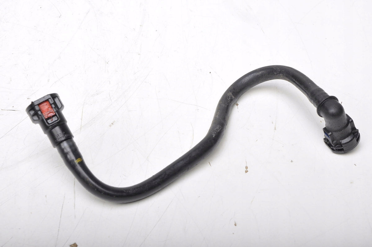 VOLVO V40 II PIPE OIL COOLER HOSE 31319343