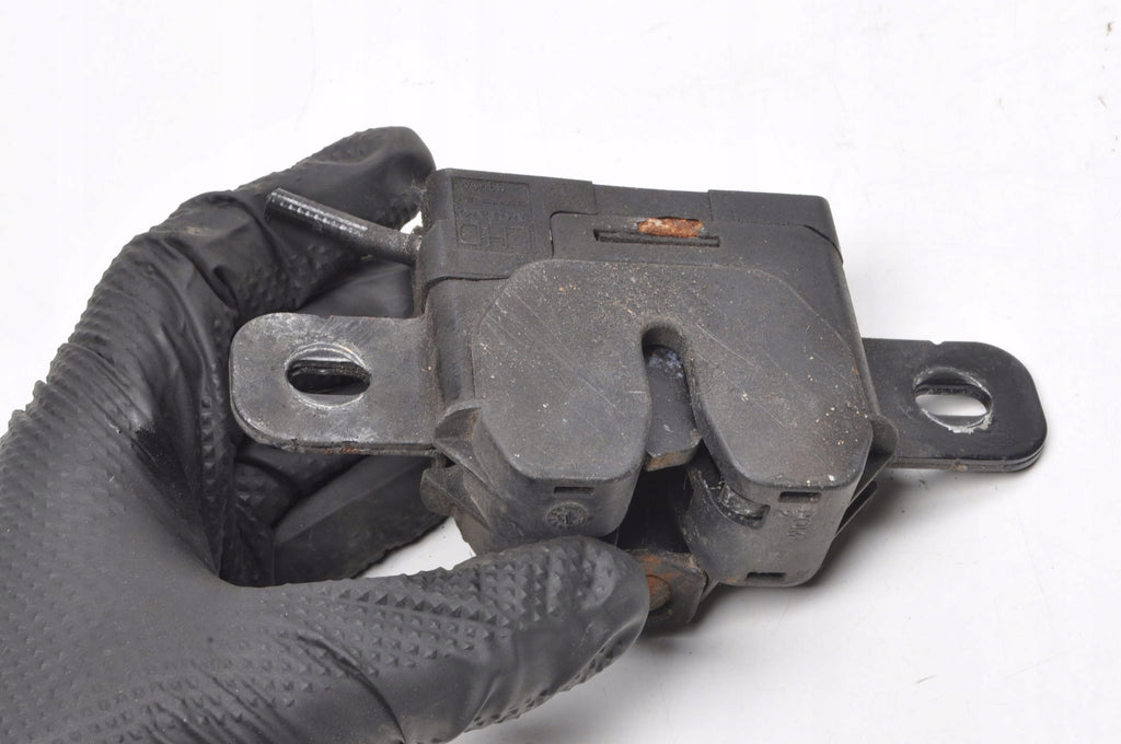 VOLVO V40 II S60 II V60 MASK LOCK 31218878