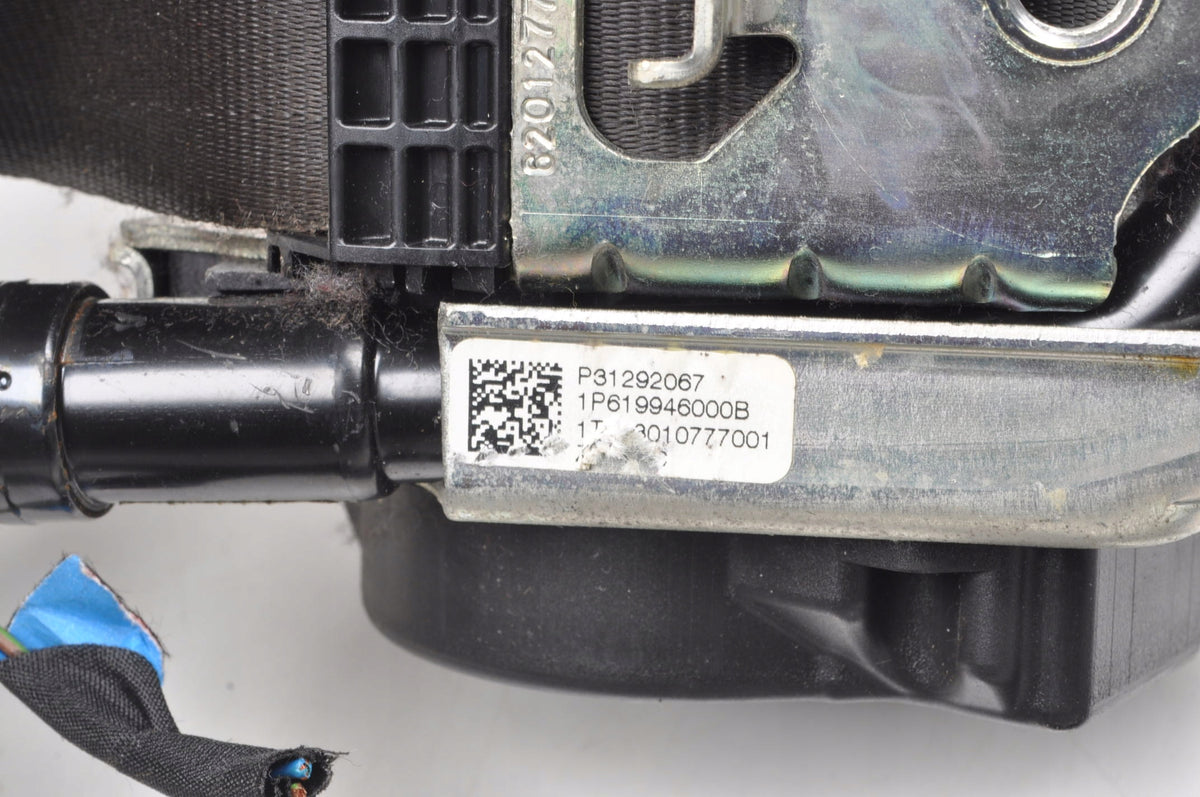 VOLVO V40 II SEAT BELT RIGHT FRONT 31292067 619857500