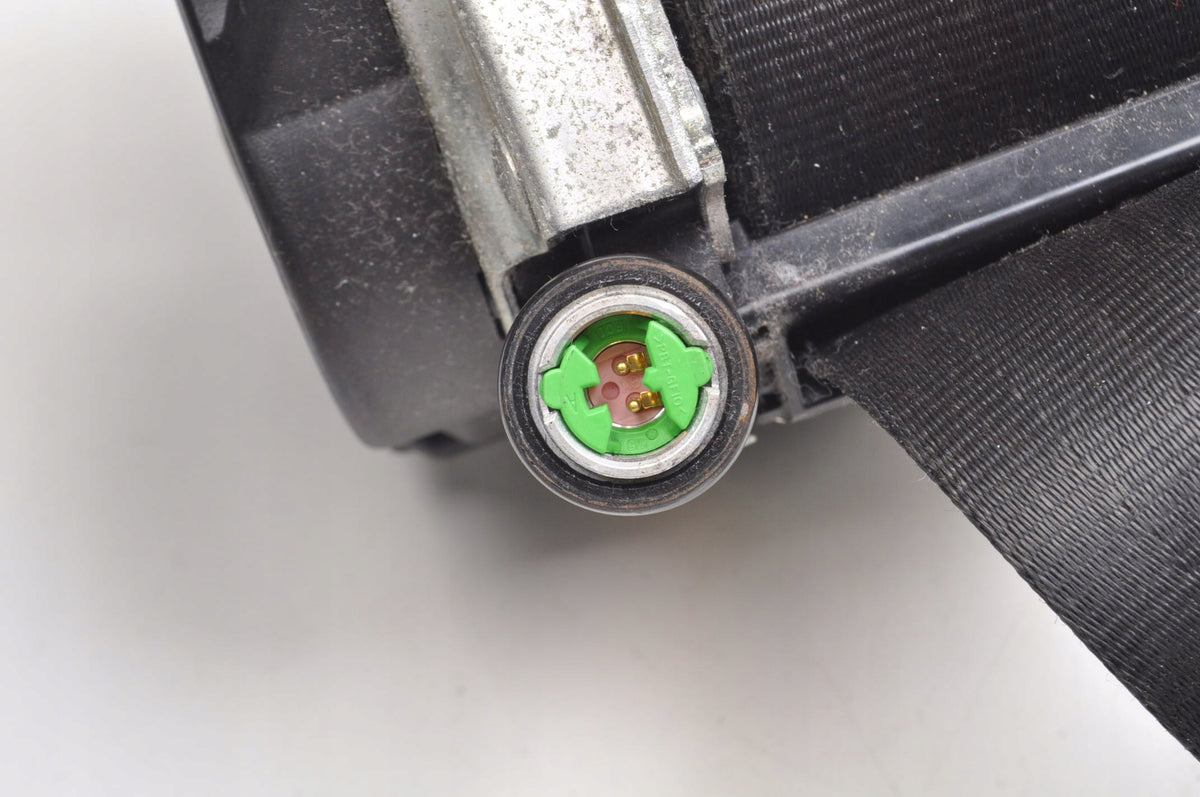 VOLVO V40 II SEAT BELT RIGHT FRONT 31390454