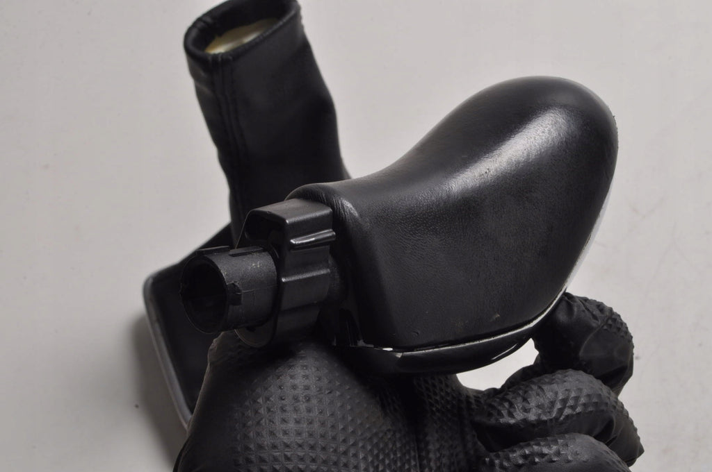 VOLVO V40 II SHIFT BELLOWS KNOB 6 GEARS