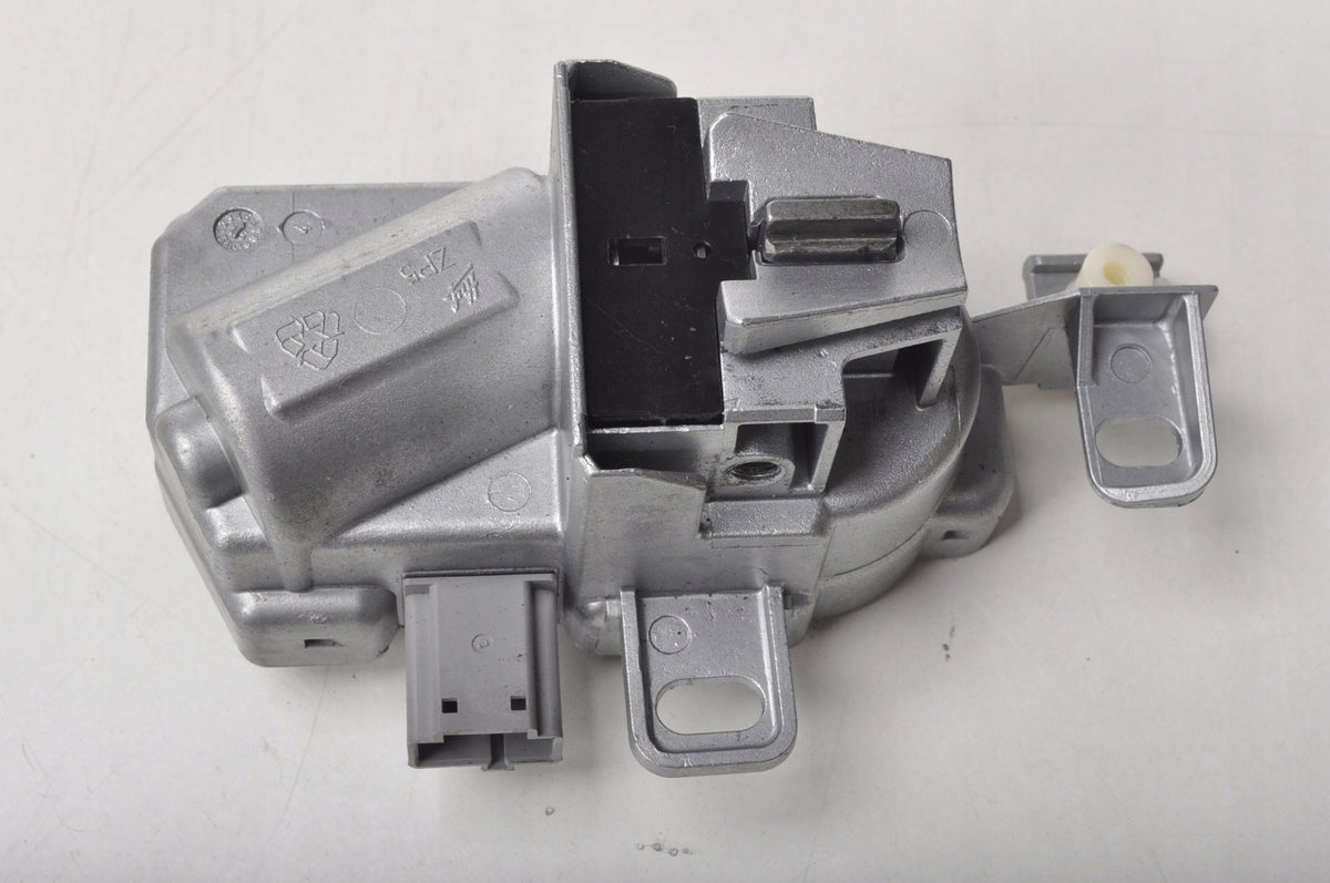 VOLVO V40 II STEERING WHEEL LOCK P31340956