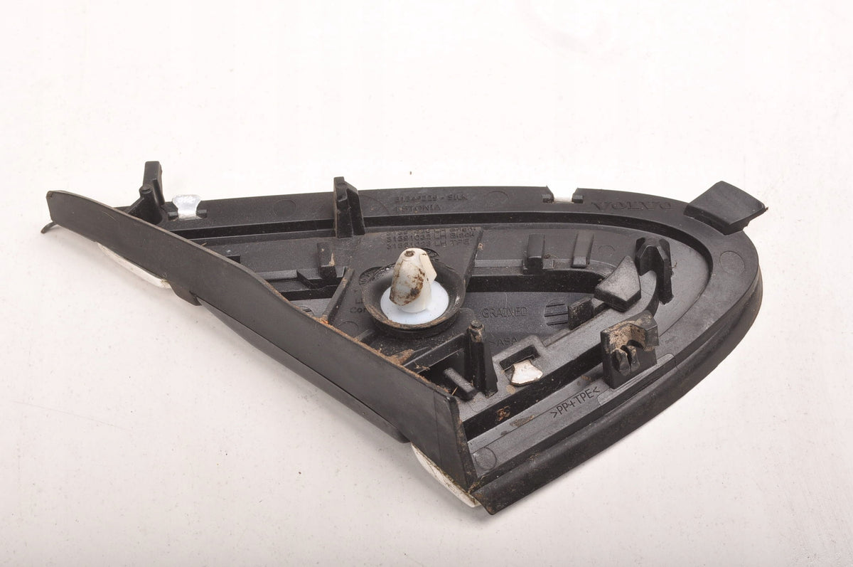 VOLVO V40 II TRIANGLE FENDER GUARD LEFT 31349229
