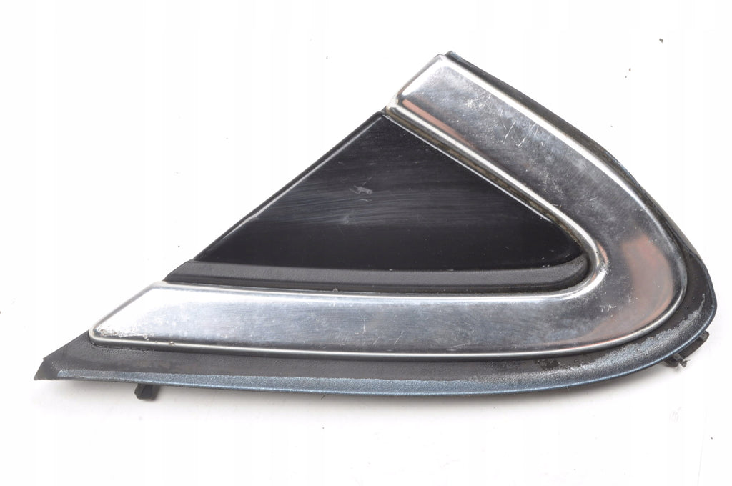 VOLVO V40 II TRIANGLE FENDER GUARD LEFT 31349229