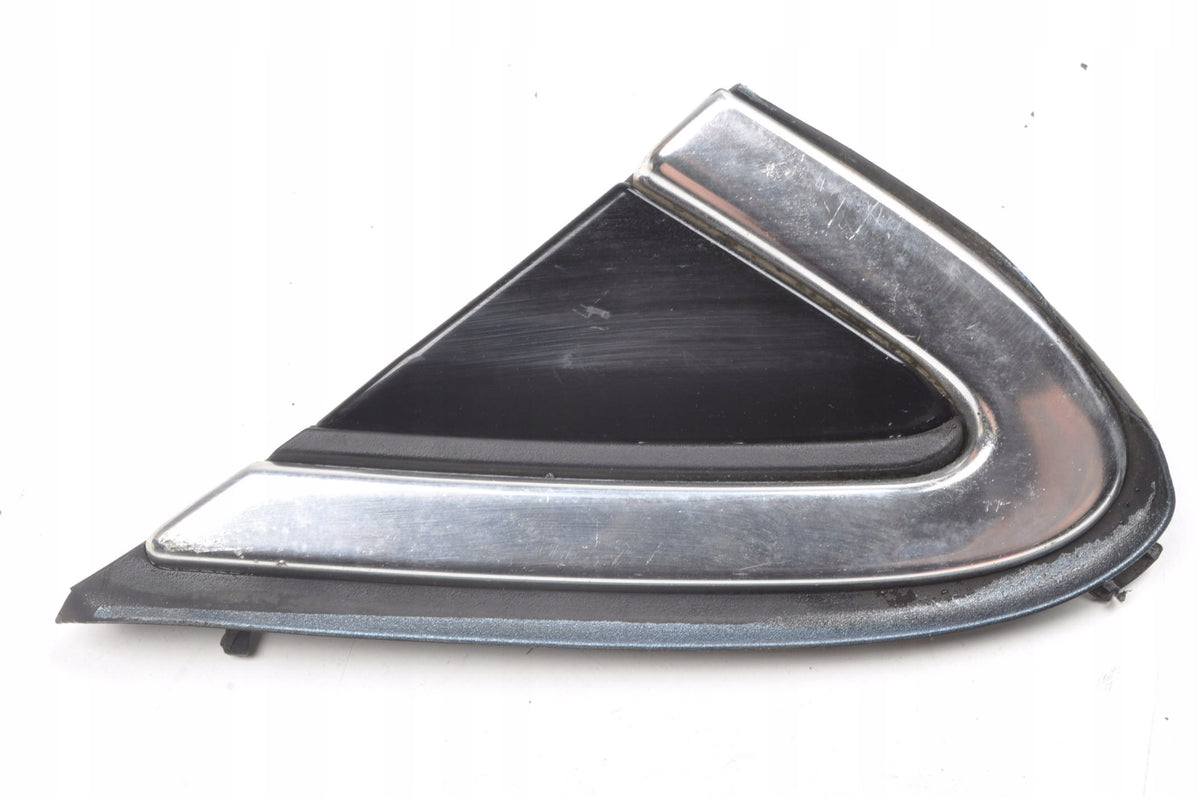 VOLVO V40 II TRIANGLE FENDER GUARD LEFT 31349229