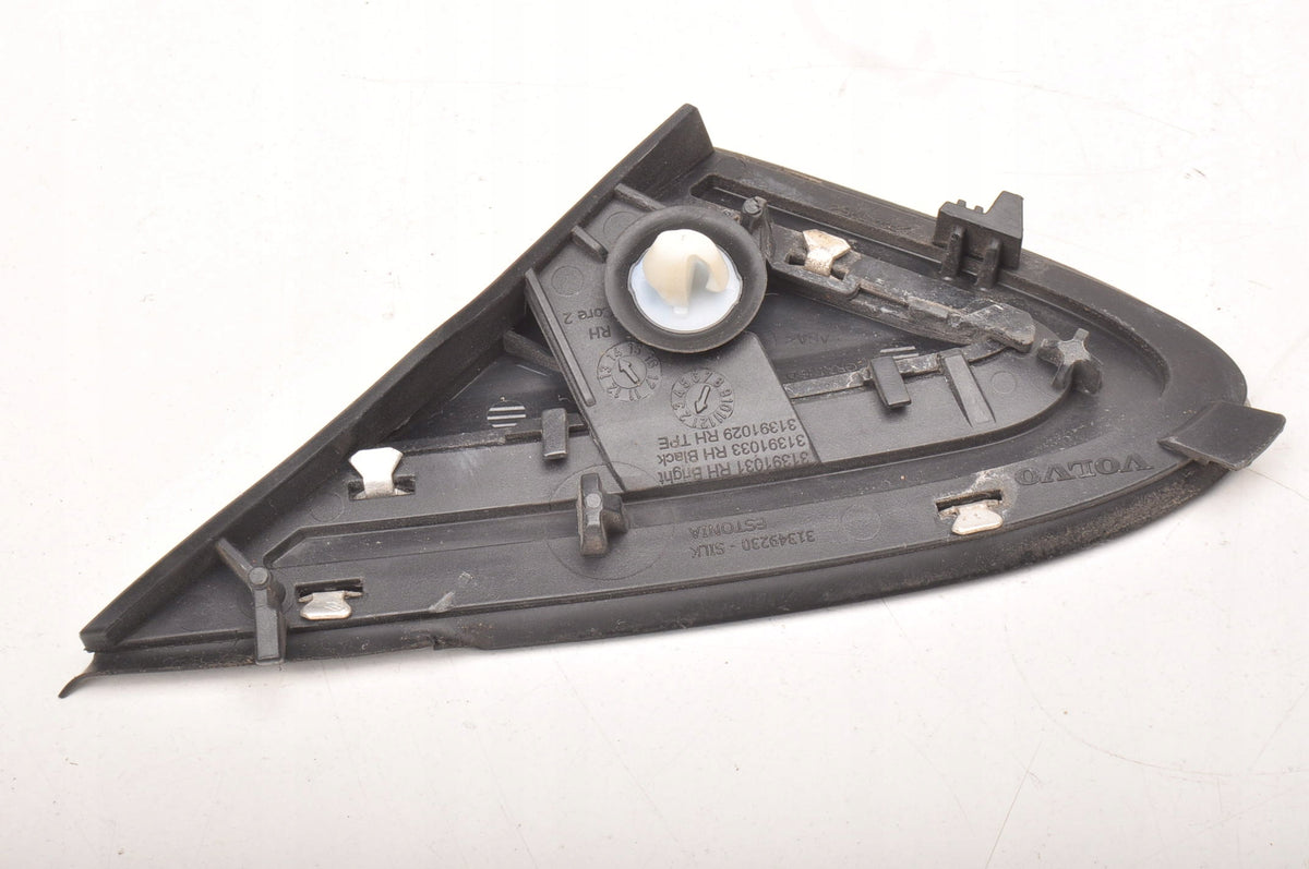 VOLVO V40 II TRIANGLE FENDER GUARD RIGHT 31349230