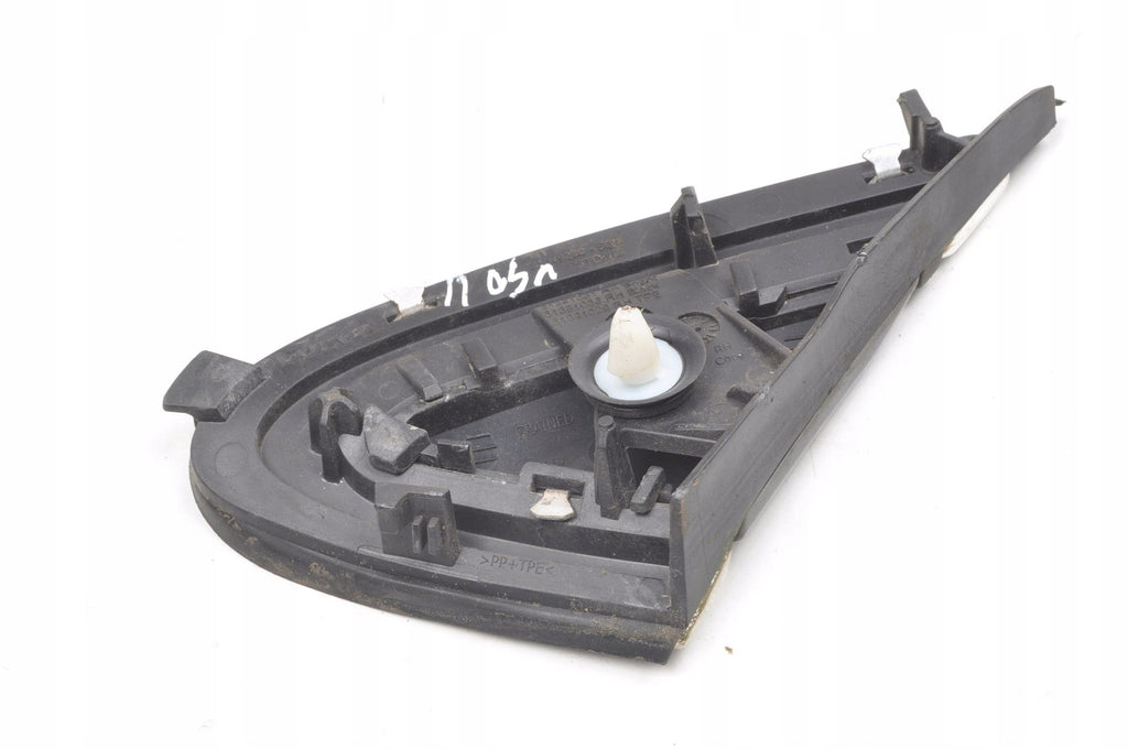 VOLVO V40 II TRIANGLE FENDER GUARD RIGHT 31391031 31349230