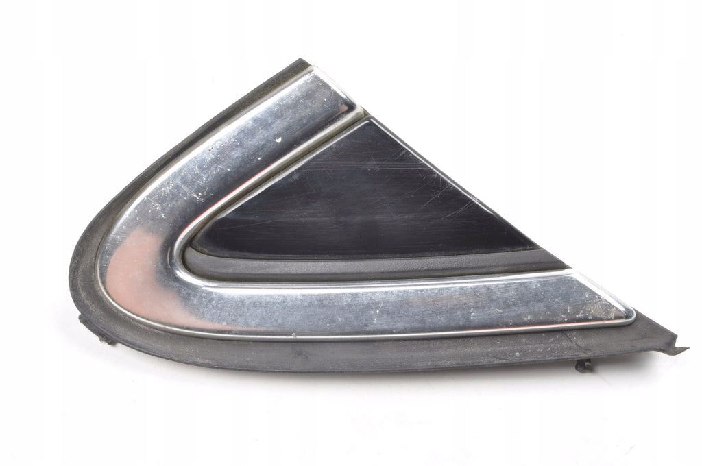 VOLVO V40 II TRIANGLE FENDER GUARD RIGHT 31391031 31349230