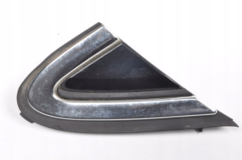 VOLVO V40 II TRIANGLE FENDER GUARD RIGHT P2 31349230