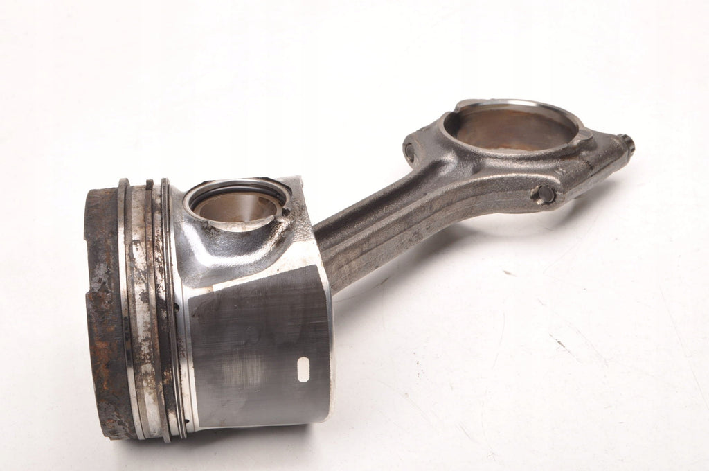 VOLVO V40 V60 XC60 V70 S80 2.0 D3 136KM PISTON WITH CONNECTING ROD 81L123 D4204T9