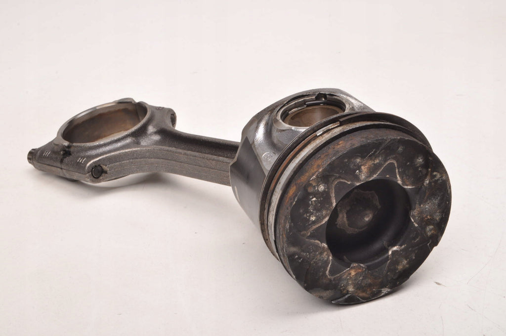 VOLVO V40 V60 XC60 V70 S80 2.0 D3 136KM PISTON WITH CONNECTING ROD 81L123 D4204T9
