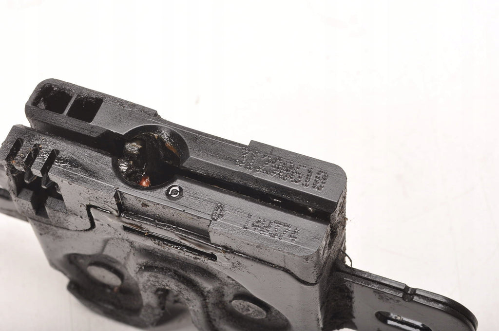 VOLVO V40 XC60 S60 II V60 MASK LOCK 31298610