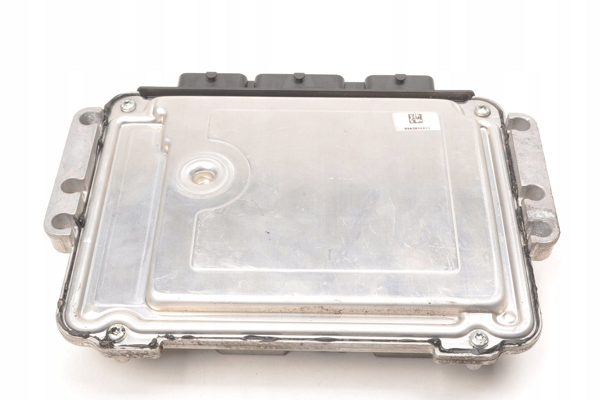 VOLVO V50 COMPUTER ENGINE DRIVER 31272996
