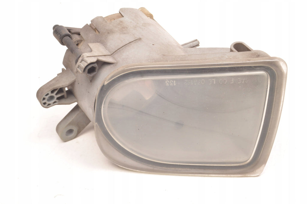 VOLVO V50 HALOGEN LEFT 30698629 Front fog lamp