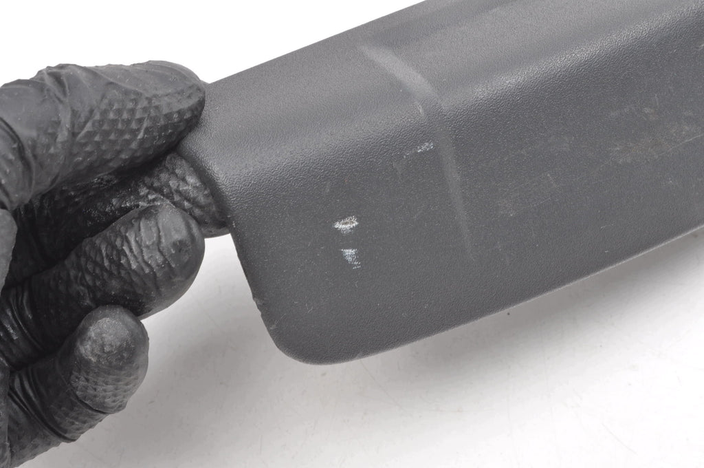 VOLVO V50 HEADLINER UPHOLSTERY MOUNT 08663510