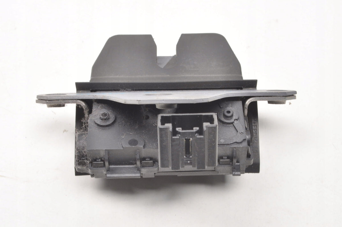 VOLVO V50 STATION WAGON LIFT TAILGATE LOCK 31335047 4PINS