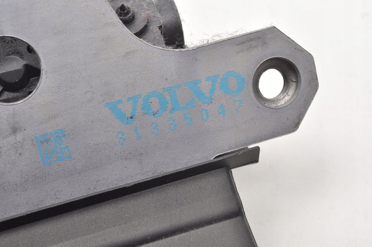 VOLVO V50 STATION WAGON LIFT TAILGATE LOCK 31335047 4PINS