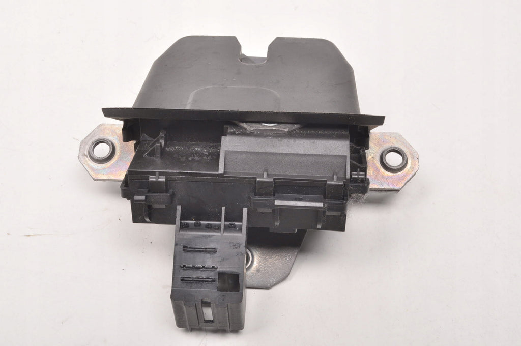 VOLVO V50 STATION WAGON LIFT TAILGATE LOCK 31335047 4PINS