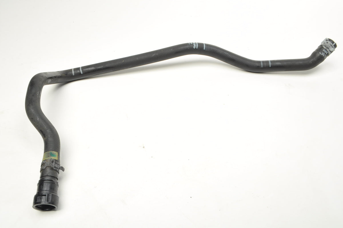 VOLVO V60 2.4 D6 280KM PIPE WATER LINE 31319030