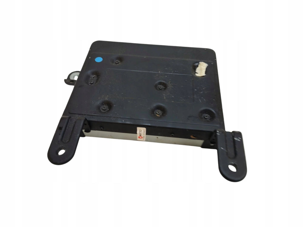 VOLVO V60 AND 31384099AA 31384104AA AMPLIFIER