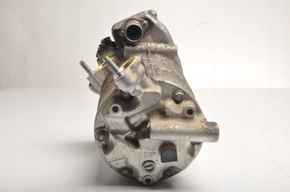 VOLVO V60 II 2.0 T6 Plug-in Hybrid AIR CONDITIONING COMPRESSOR 32260523 2020R