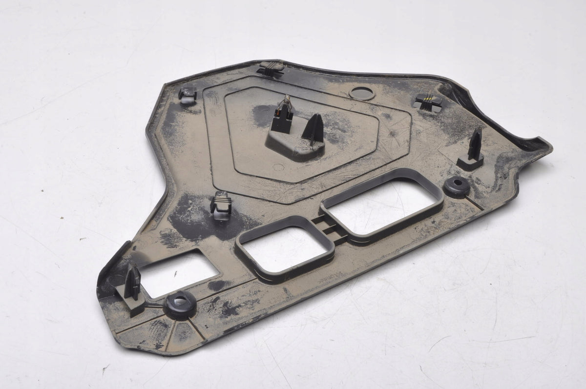 VOLVO V60 II COVER PLASTIC 32277408
