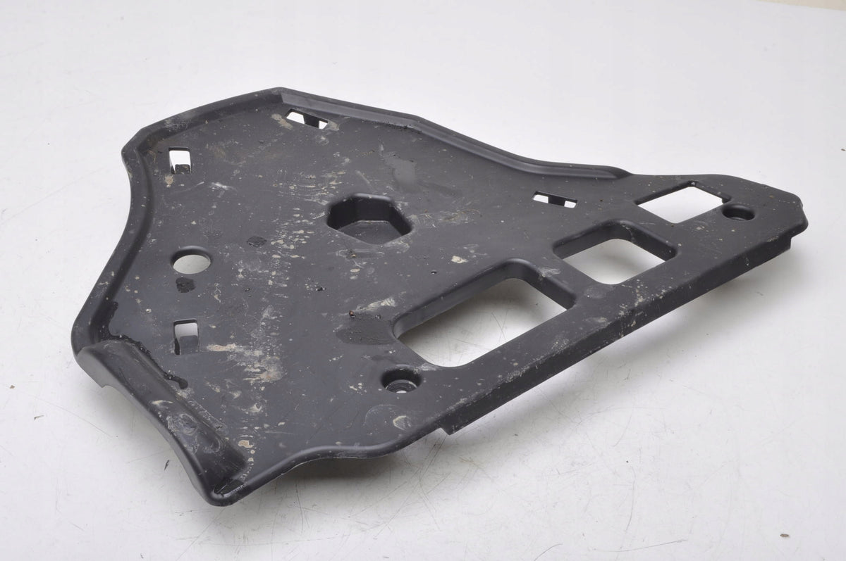 VOLVO V60 II COVER PLASTIC 32277408