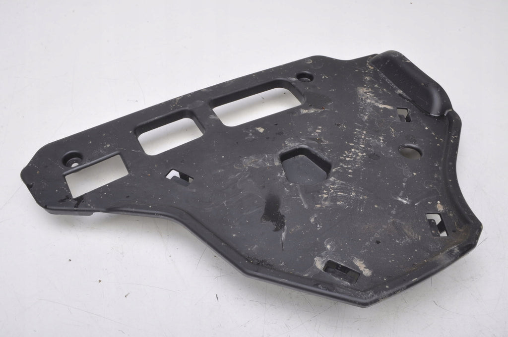 VOLVO V60 II COVER PLASTIC 32277408