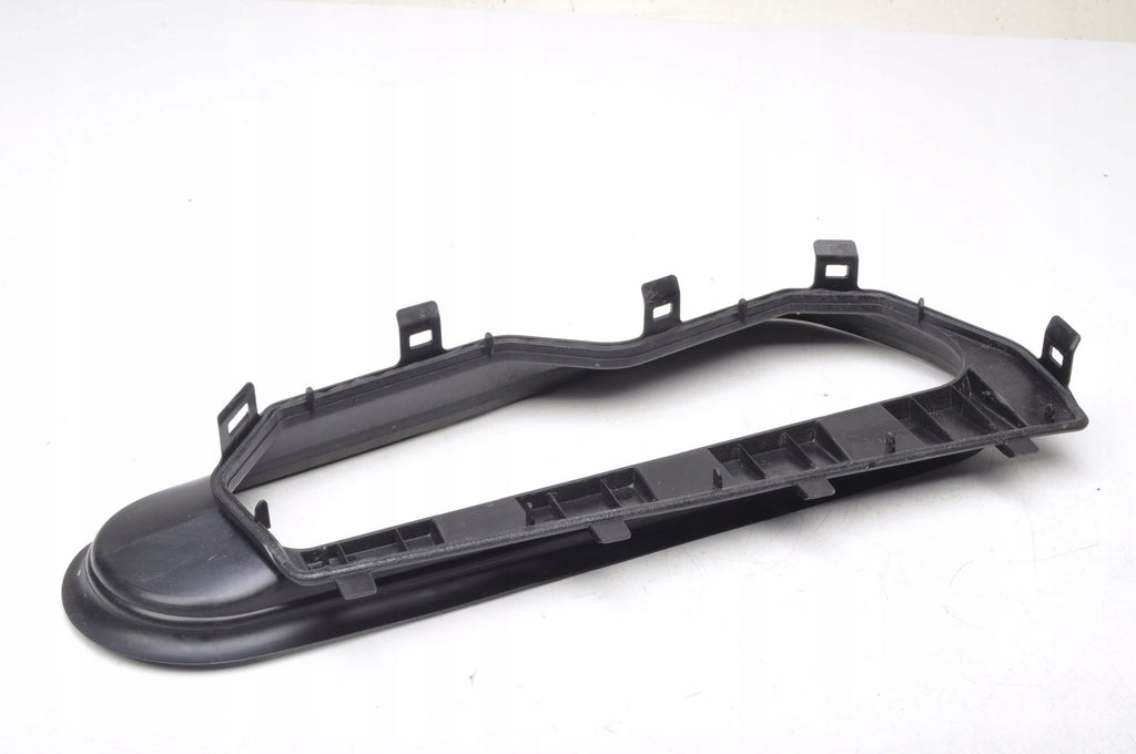 VOLVO V60 II COVER PLASTIC WINDSCREEN 31383080