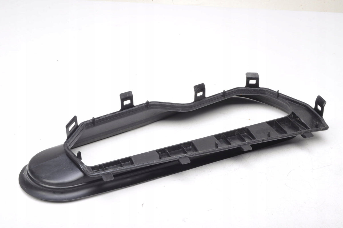 VOLVO V60 II COVER PLASTIC WINDSCREEN 31383080